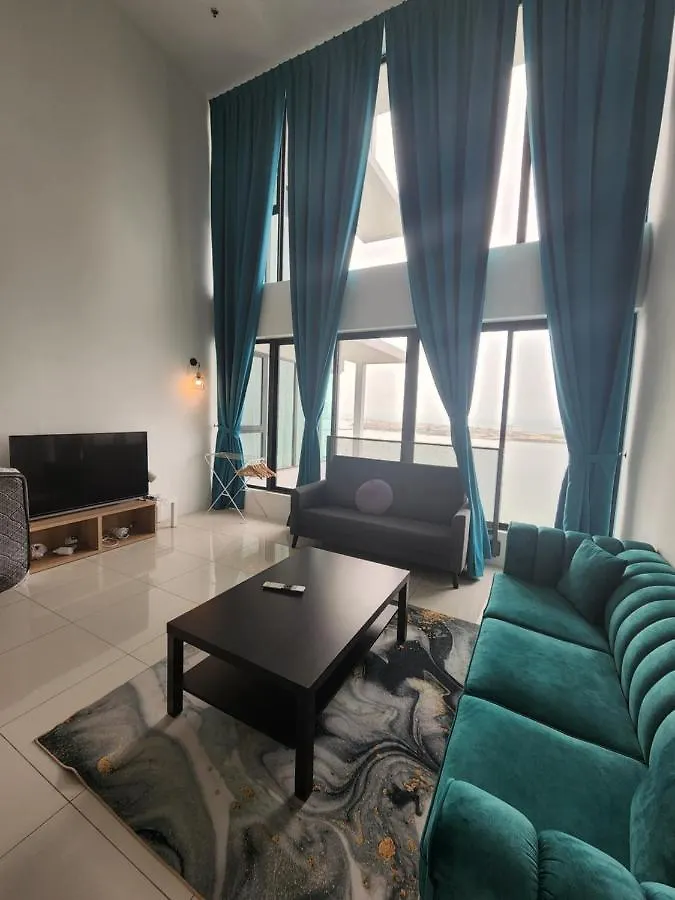 Sunrise Gurney Premium Suite - Gurney Drive George Town